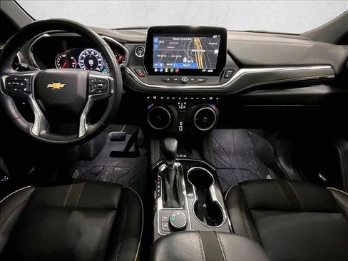 Used 2023 Chevrolet Blazer Premier FWD image 16