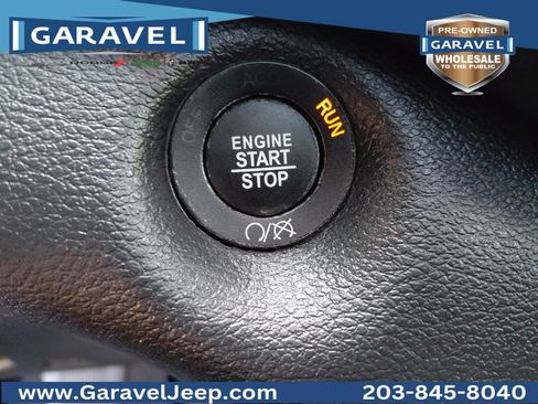 Used 2019 Jeep Cherokee Overland AWD/4WD image 17