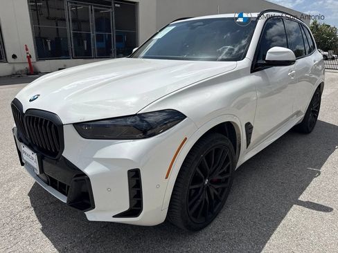 Used 2025 BMW X5 sDrive40i w/ M Sport Package RWD image 1