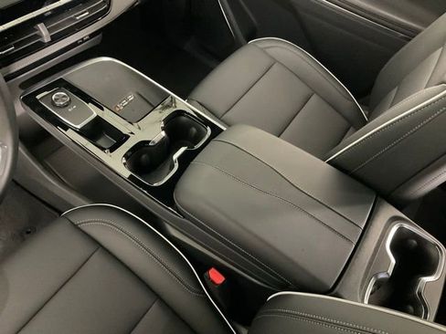 Used 2025 Buick Enclave Preferred image 20