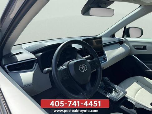 Used 2026 Toyota Corolla Cross L FWD image 16