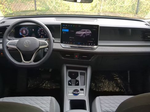 New 2025 Volkswagen Tiguan S image 15