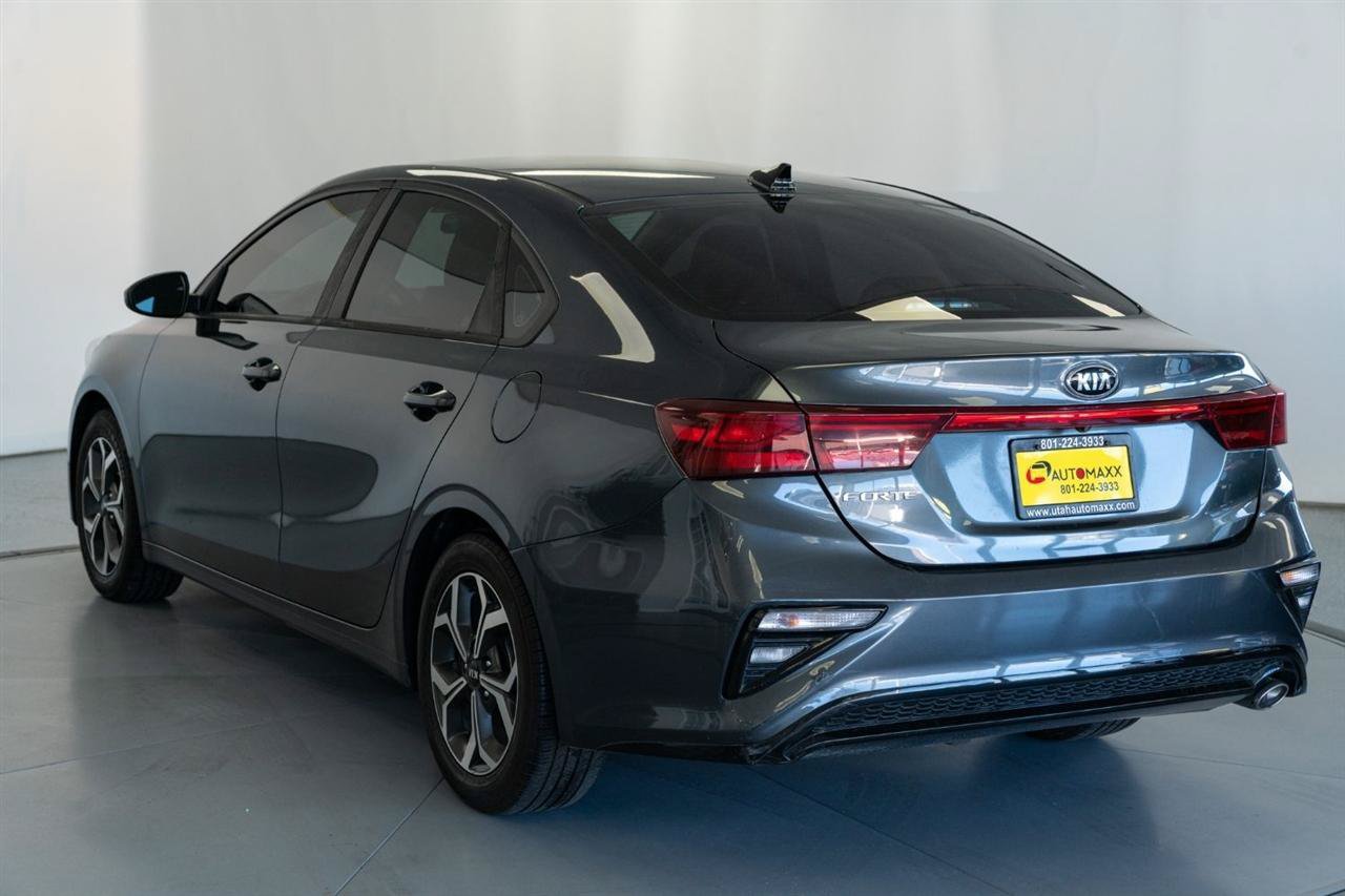 Used 2020 Kia Forte LXS FWD image 6