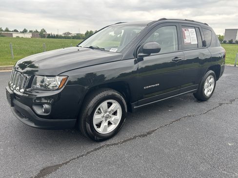 Used 2017 Jeep Compass Sport w/ Power Value Group FWD image 5