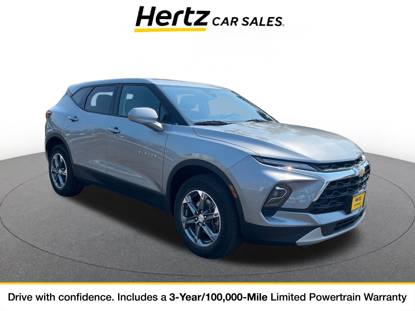Used 2025 Chevrolet Blazer LT FWD image 1