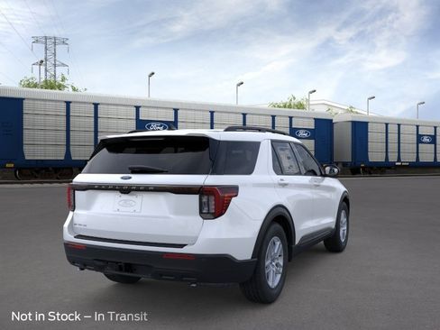 New 2026 Ford Explorer Active RWD image 8