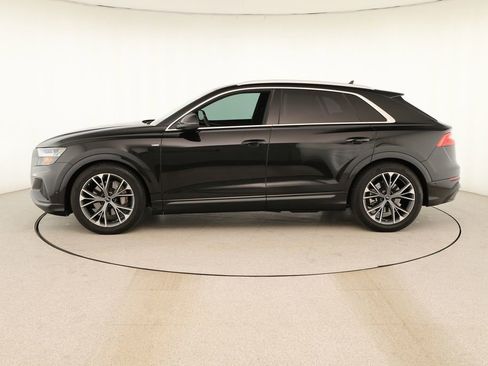 Used 2023 Audi Q8 Prestige w/ Prestige Package image 2