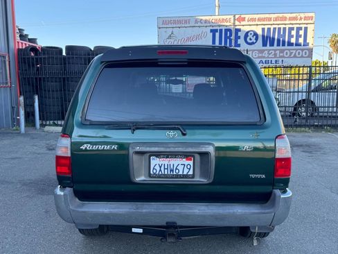 Used 2000 Toyota 4Runner SR5 image 7