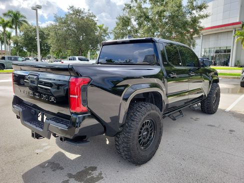 Used 2026 Toyota Tacoma SR5 RWD image 7
