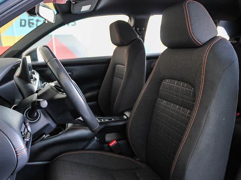 Used 2024 Honda HR-V Sport image 17