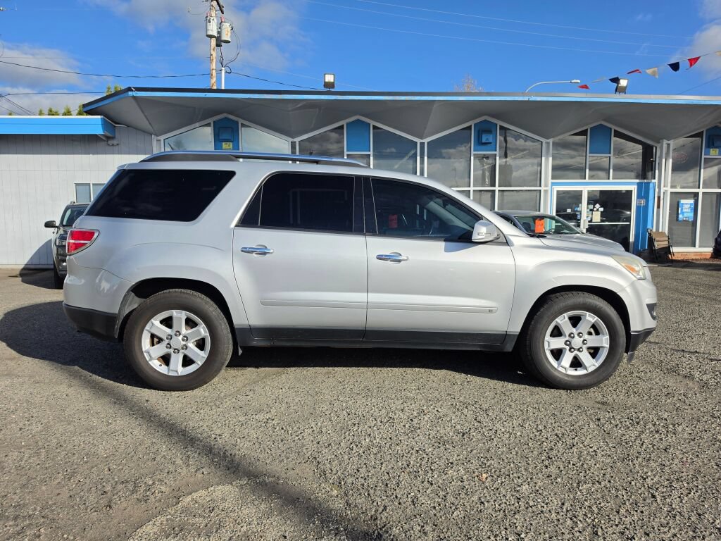 Used 2009 Saturn Outlook XE w/ Premium Trim Package AWD/4WD image 8