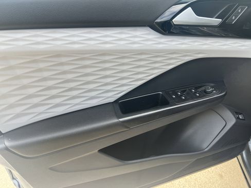 Used 2023 Volkswagen Taos S image 13