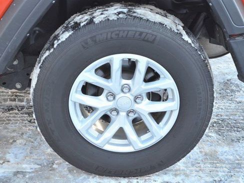 Used 2023 Jeep Wrangler Sport S image 12