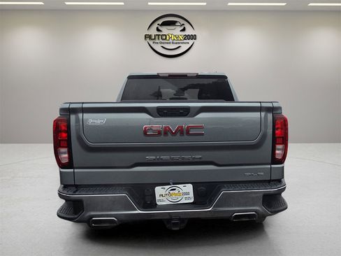 Used 2023 GMC Sierra 1500 SLE image 6