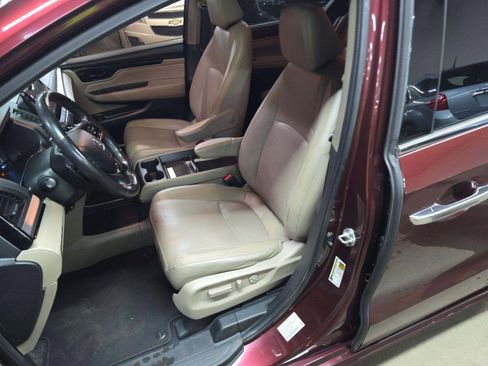 Used 2018 Honda Odyssey Elite image 6