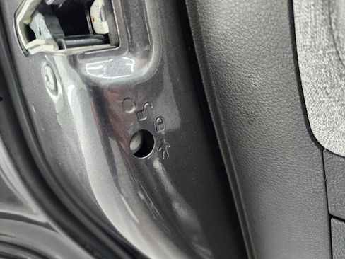 Used 2024 Jeep Compass Latitude image 35