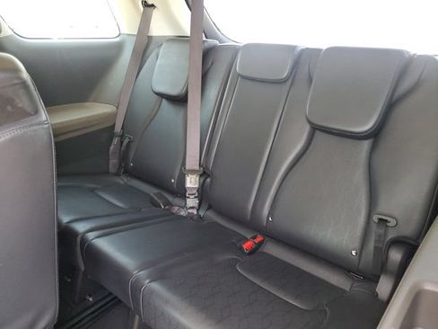 Used 2025 Kia Carnival FWD image 12
