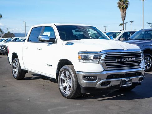 Used 2024 RAM 1500 Laramie AWD/4WD image 3