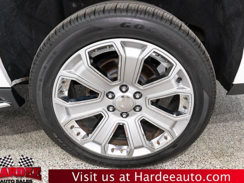 Used 2019 GMC Yukon XL SLT AWD/4WD image 10