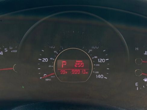 Used 2015 Kia Soul FWD image 4