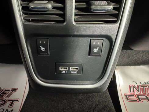 Used 2020 Dodge Charger SXT w/ Plus Group AWD/4WD image 36