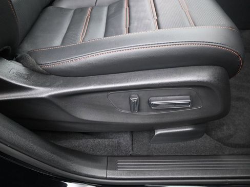 Used 2025 Honda CR-V Sport-L image 10