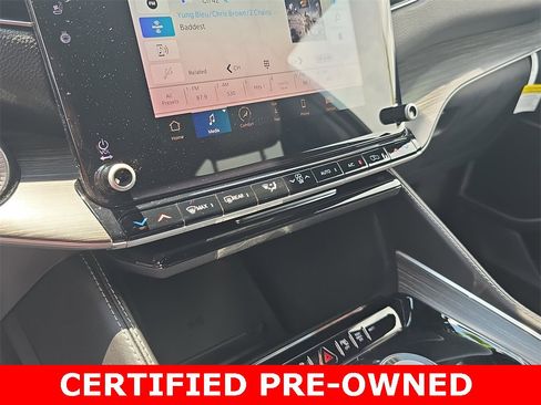 Used 2023 Jeep Wagoneer Series III w/ Preferred Equipment Group image 23