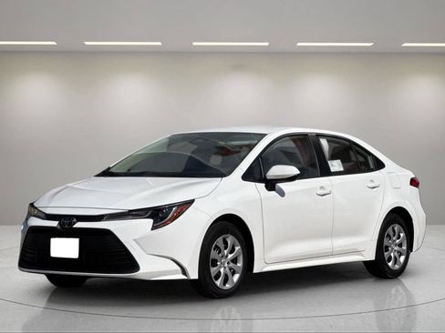 New 2026 Toyota Corolla LE FWD image 30