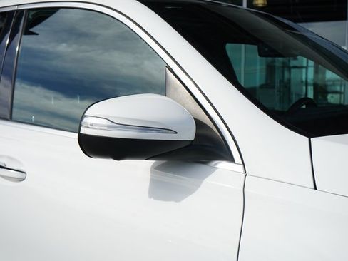 Used 2022 Mercedes-Benz GLE 350 4MATIC w/ Premium Package image 11