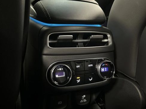 Used 2025 Genesis GV70 2.5T w/ Sport Prestige Package image 35