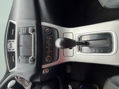 Used 2015 Nissan Sentra SV FWD image 25
