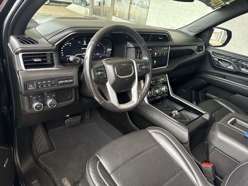 Certified 2022 GMC Yukon XL Denali image 10