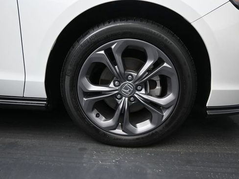 Used 2023 Honda Accord EX image 41