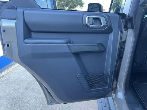 New 2025 Ford Bronco Outer Banks image 9