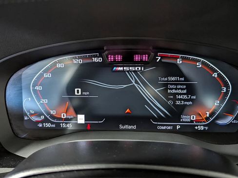 Used 2021 BMW M550i xDrive w/ Dynamic Handling Package image 30