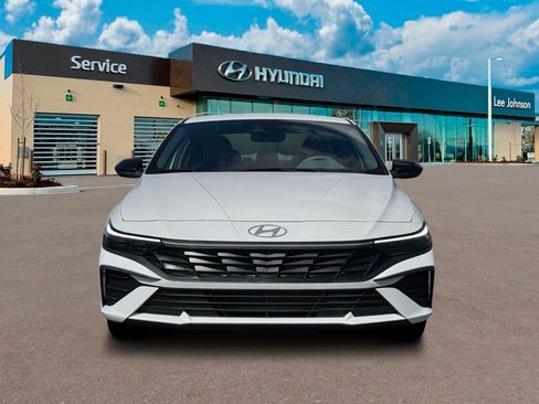 New 2026 Hyundai Elantra Sport FWD image 12