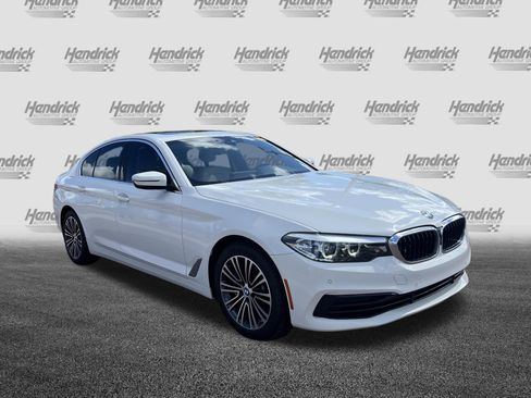 Used 2020 BMW 530i w/ Convenience Package RWD image 2