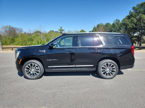 New 2026 GMC Yukon Denali w/ Denali Reserve Package AWD/4WD image 2