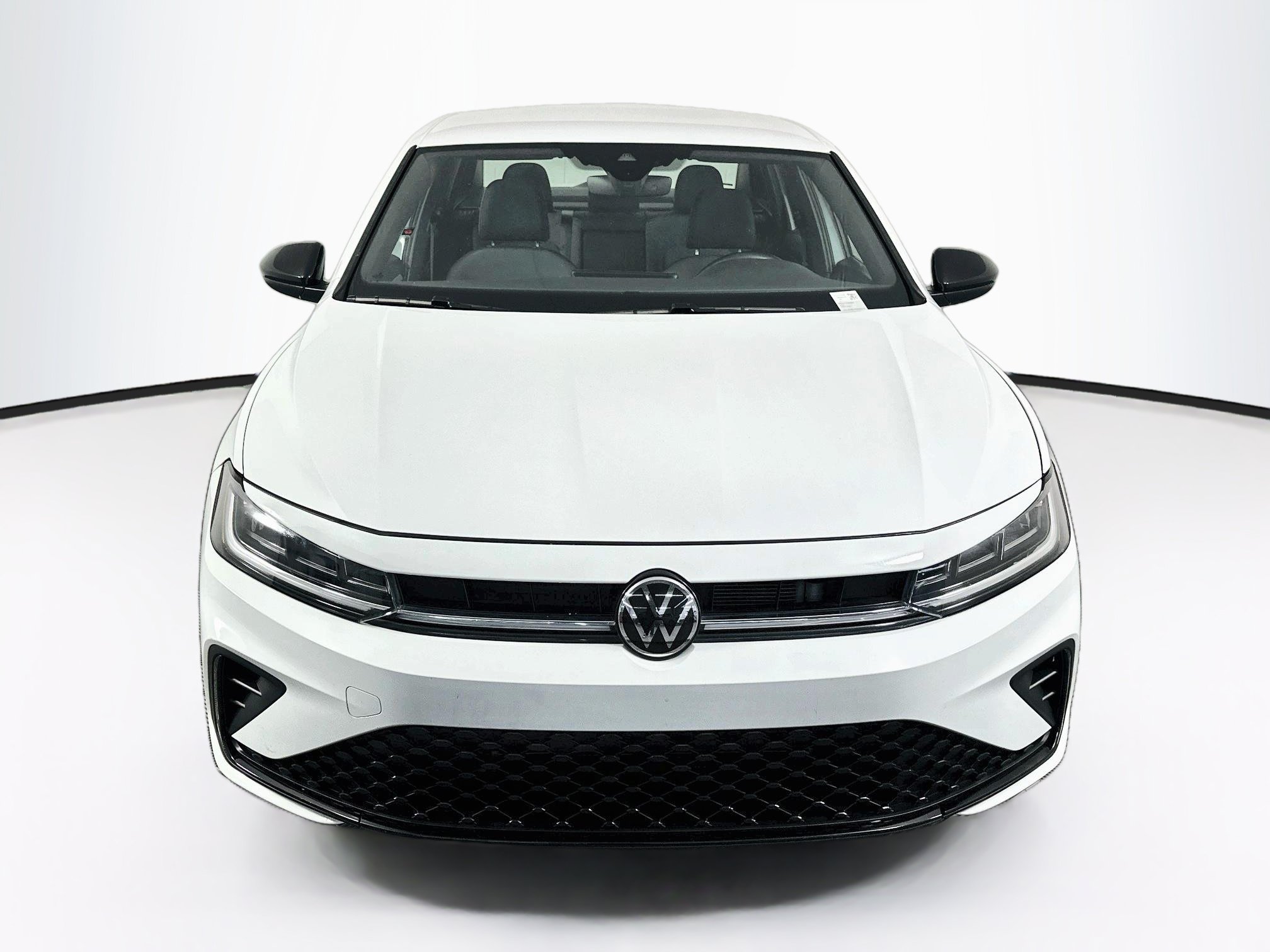 Used 2025 Volkswagen Jetta Sport FWD image 2