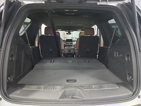 Used 2021 Chevrolet Tahoe High Country image 14