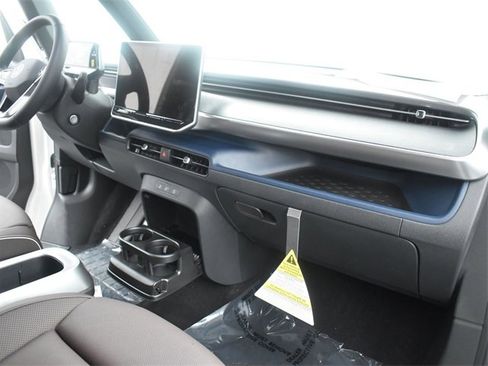 New 2025 Volkswagen ID. Buzz Pro S image 27