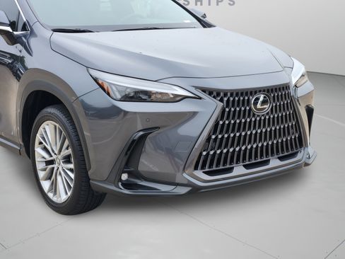 Certified 2025 Lexus NX 350 AWD w/ Accessory Package (2T) image 37