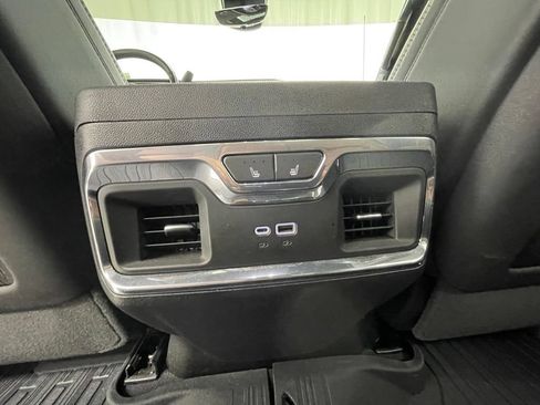 Used 2024 GMC Sierra 2500 Denali Ultimate AWD/4WD image 16