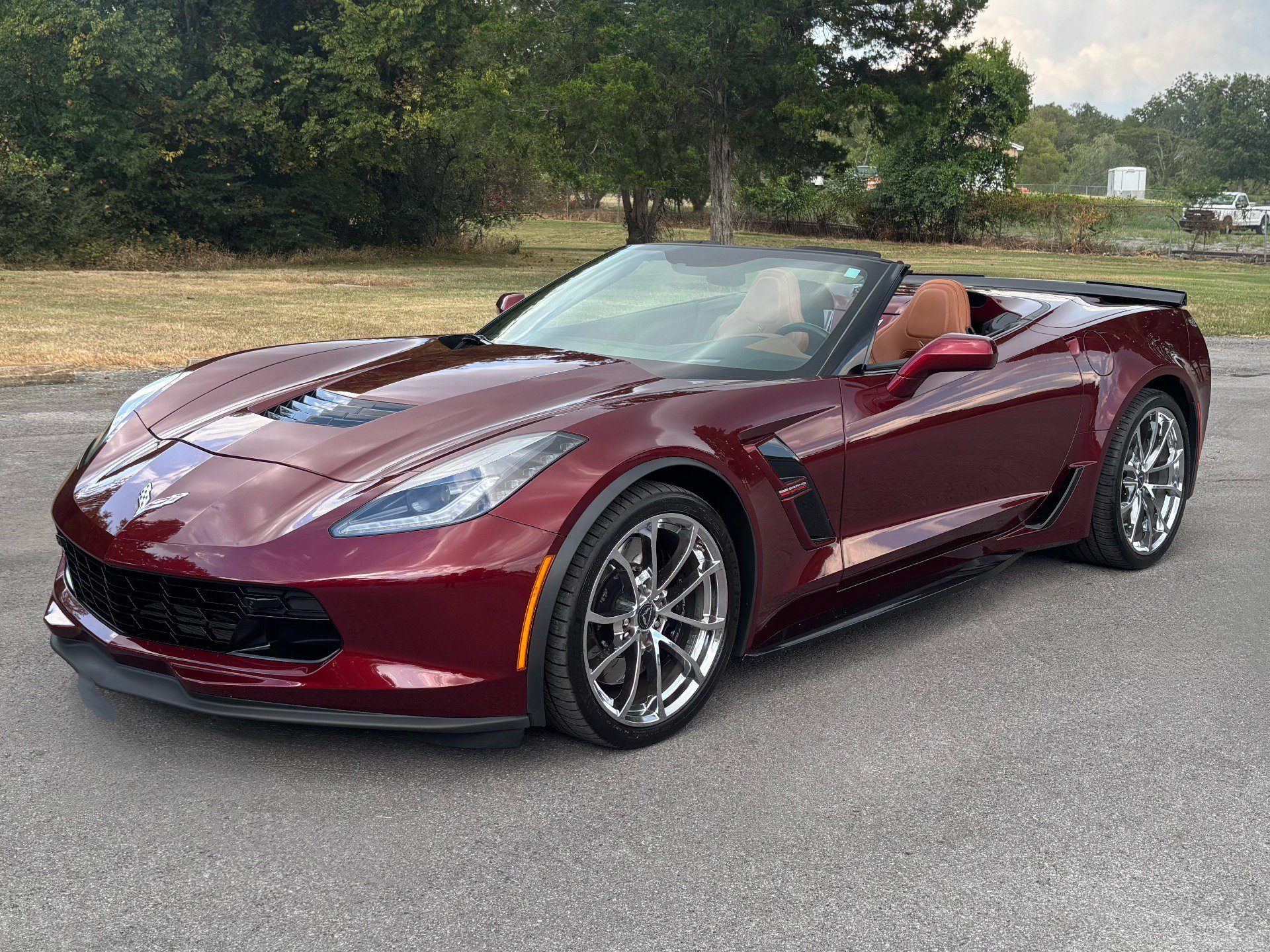 Used 2019 Chevrolet Corvette Grand Sport RWD image 2