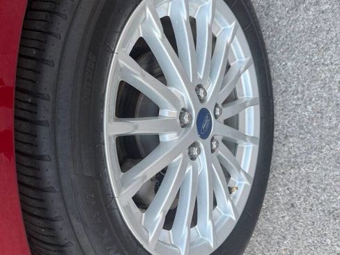 Used 2013 Ford C-MAX SEL FWD image 28