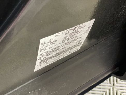 Used 2017 Ford Explorer XLT image 20