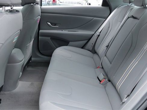 New 2026 Hyundai Elantra SEL Sport image 19