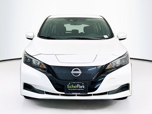 Used 2025 Nissan Leaf S image 2
