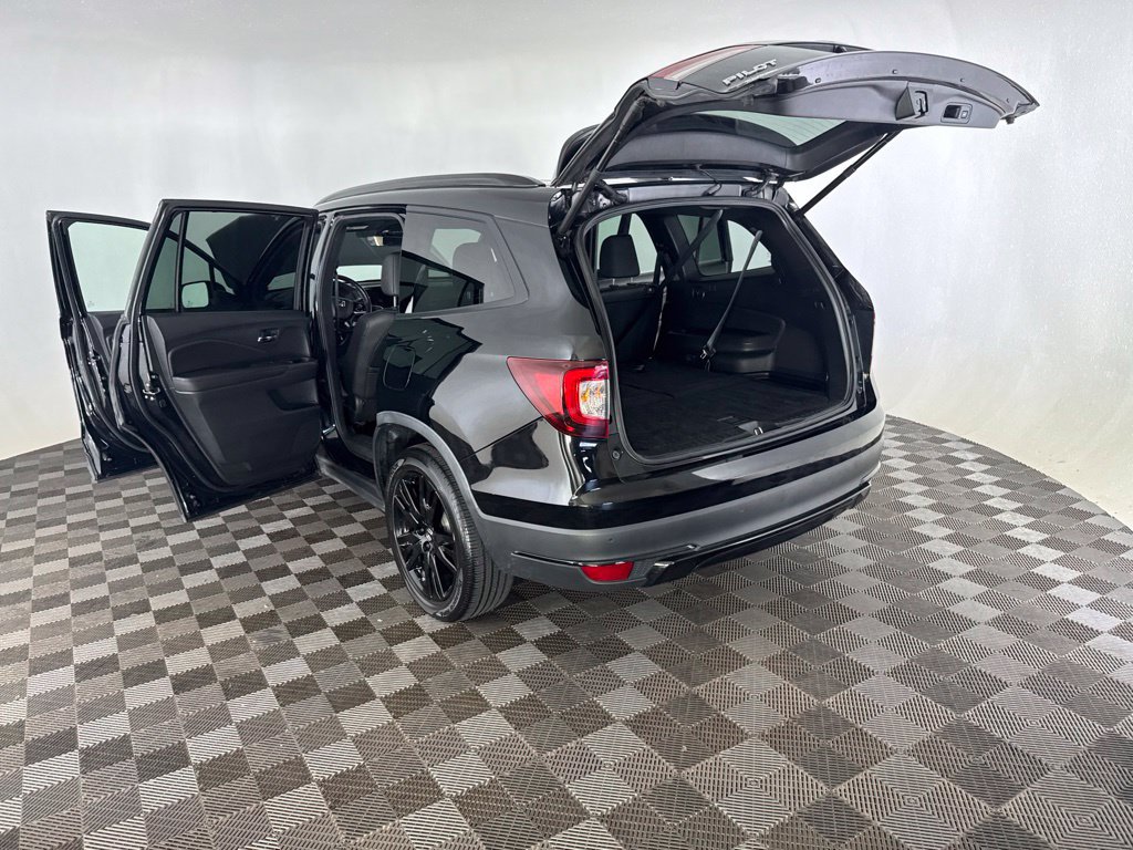 Used 2021 Honda Pilot Black Edition image 18