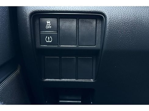 Used 2018 Honda CR-V LX image 35